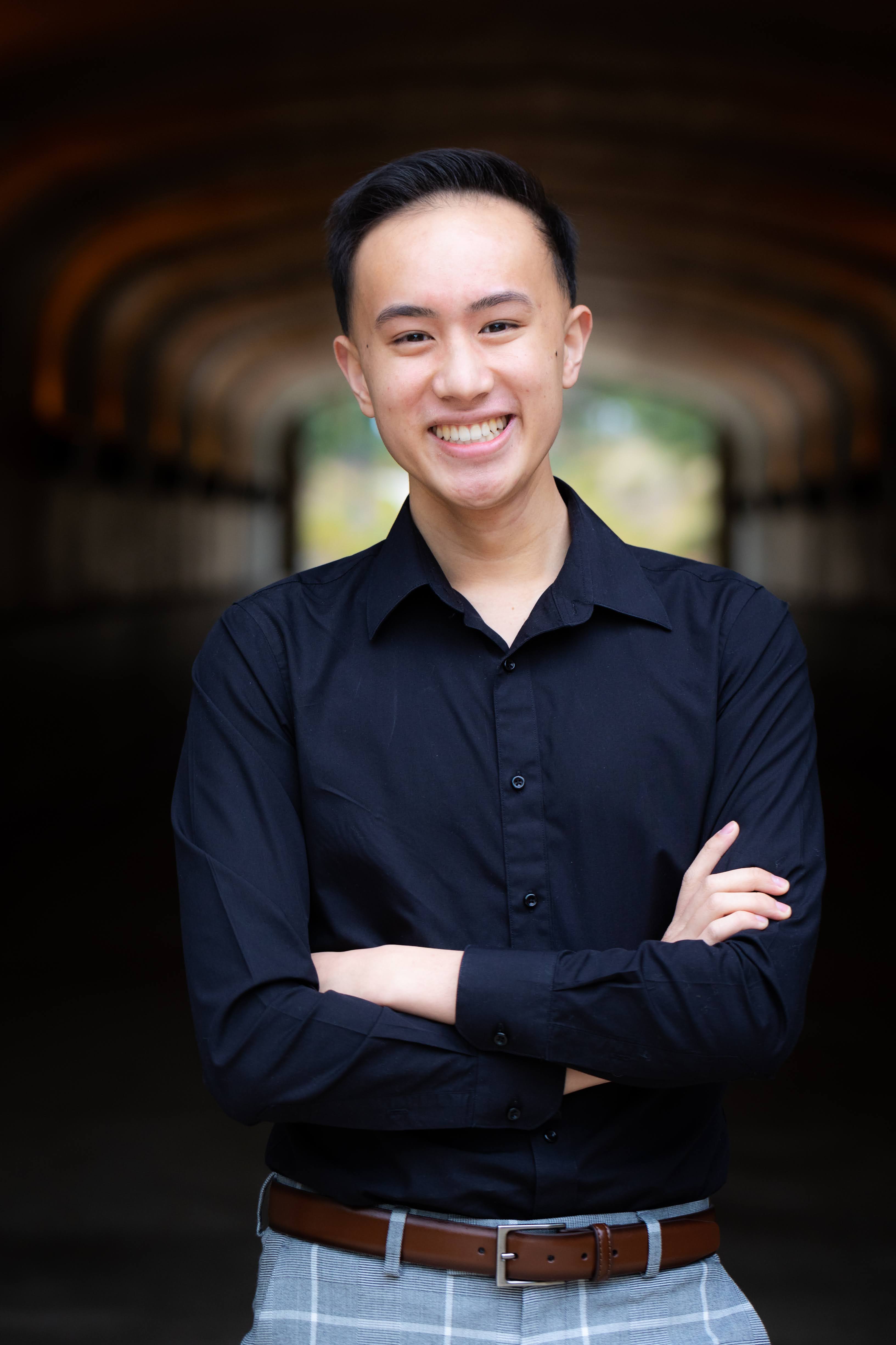 Khải Niên performing chamber music