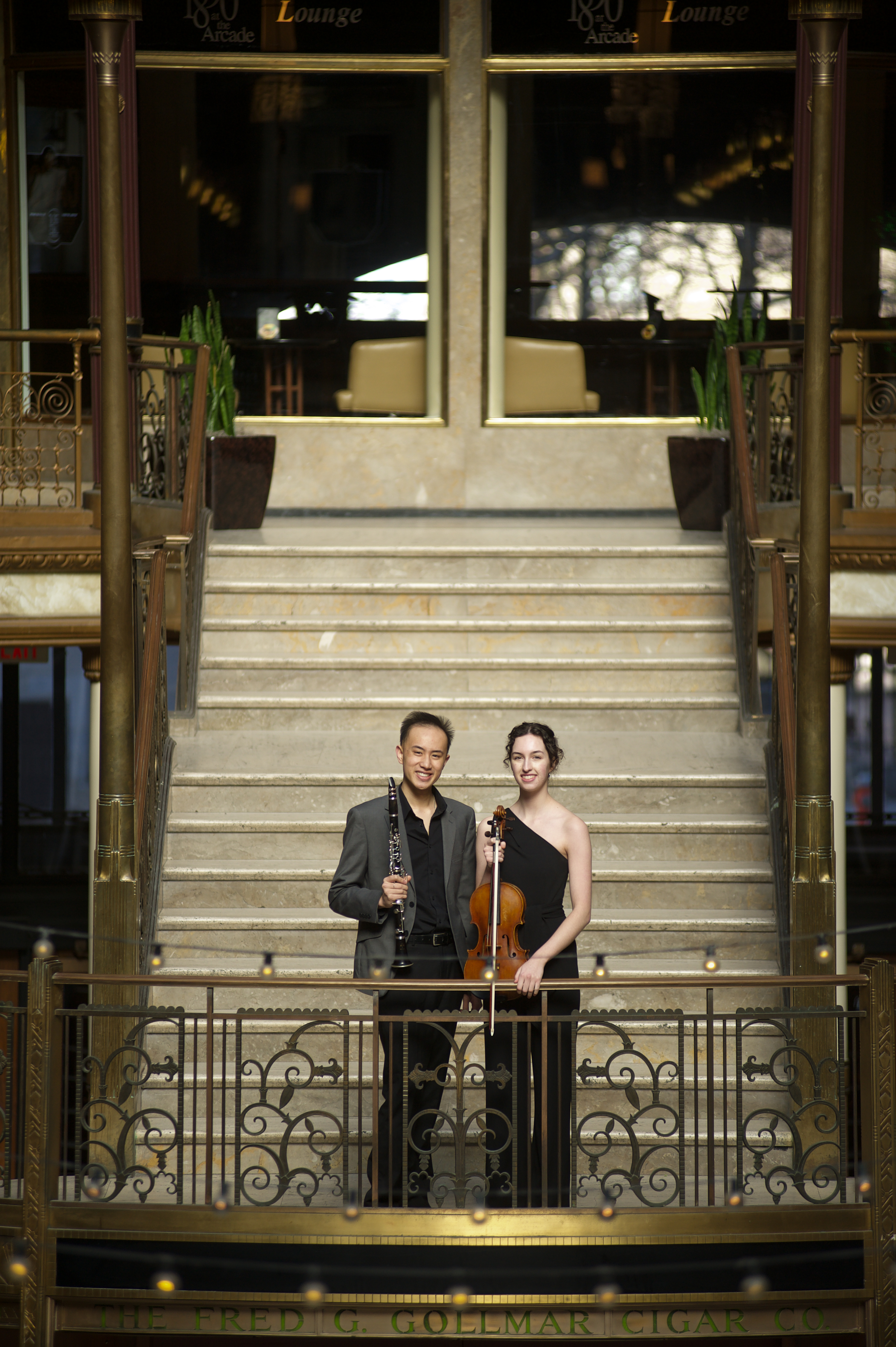 Khải Niên with fellow musicians